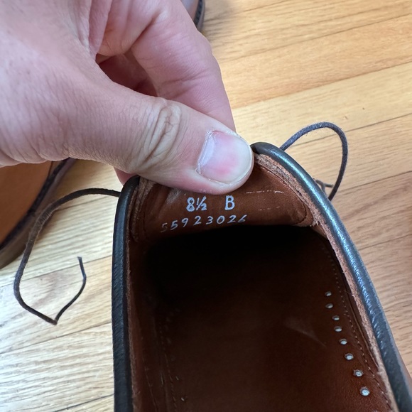 Brooks Brothers Fifth Avenue Walnut made by Allen Edmonds size 8 1/2 B (Narrow) - Picture 5 of 7
